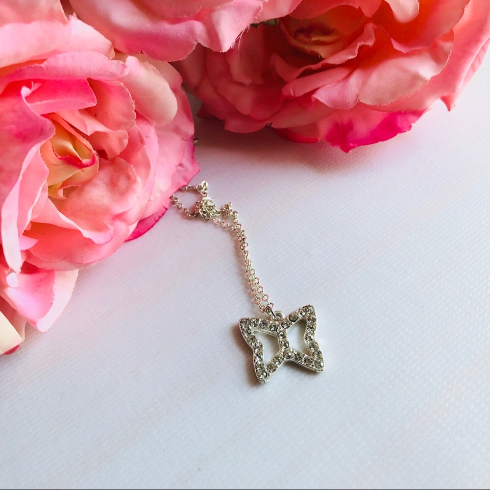 BUTTERFLY SHAPED NECKLACE